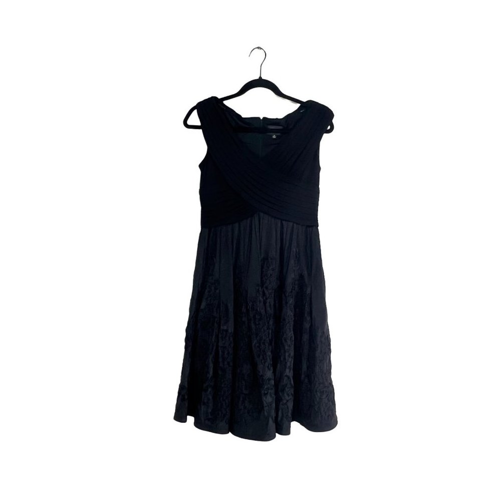 Adrianna Papell Petite Fit & Flare Textured Sleeveless Formal  Women's 8P